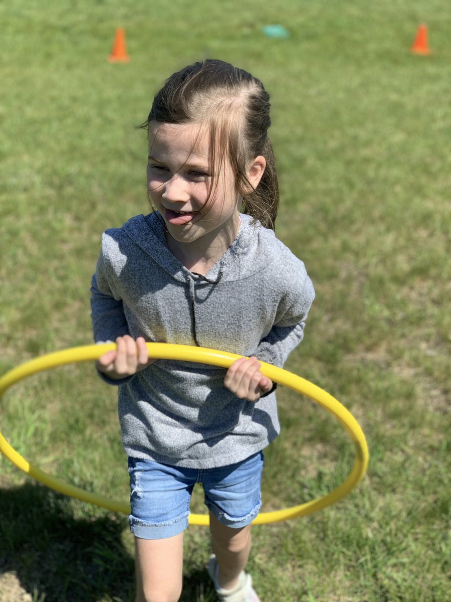 music_aes's tweet photo. Students @altoonaes are having a blast with Field Day!! https://t.co/SbEfBc32tN