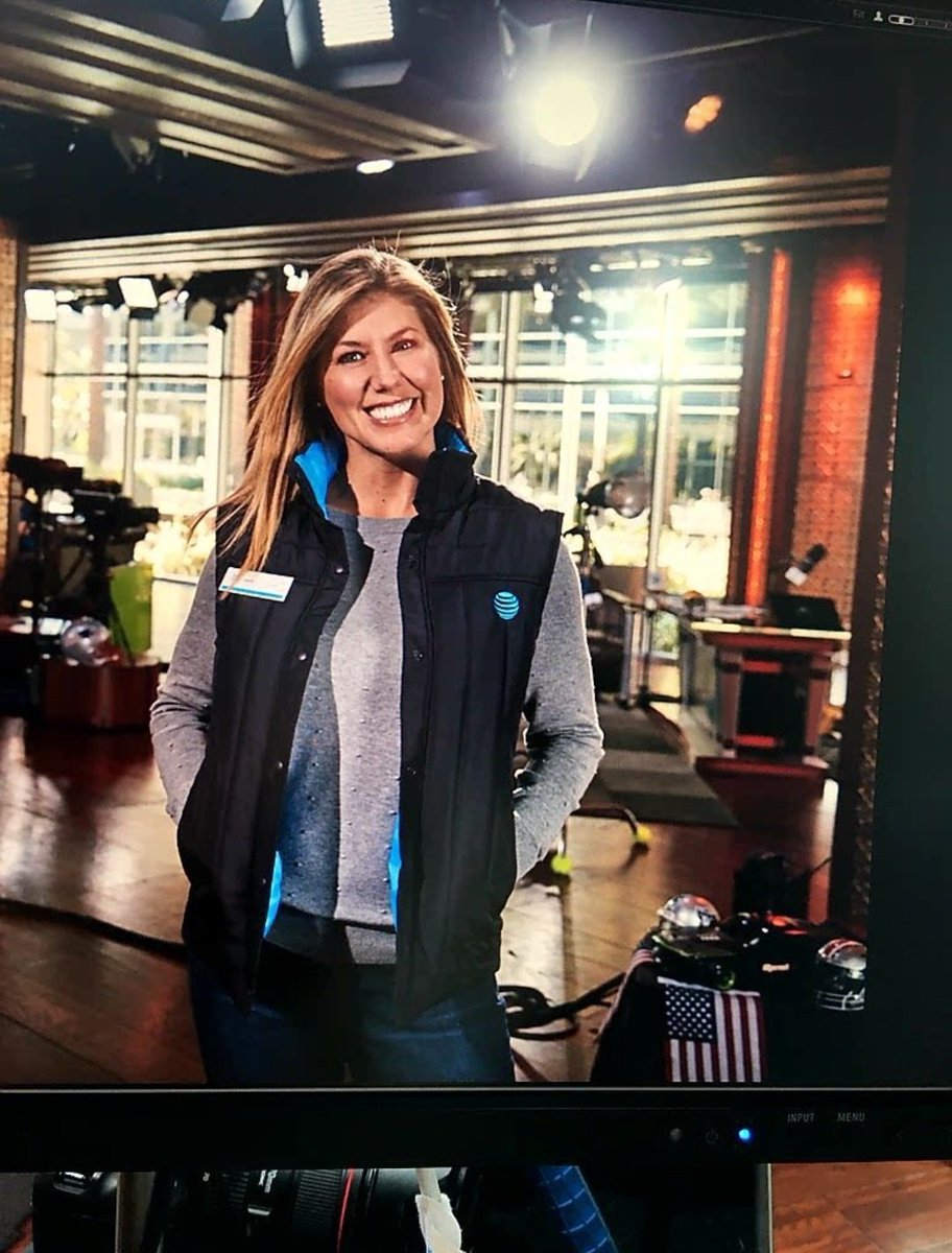 🎉20 years! 🎉 What an adventure it has been! Rep ➡️ Store Manager ➡️ Area Manager ➡️ Small Business SM. So blessed to have the incredible people with me along the way to help make me the person I am today! 20 down....many more to go! 😁 #lifeatatt  #20years #workflow #attcareers