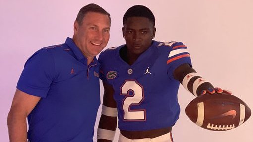 Corey_Bender's tweet image. Four-star ATH Nick Cull, who will likely suit up in the secondary at the next level, is visiting the #Gators today.

@coachcrimedawg and others are making a strong push for the Peach State native.

Full coverage at @GatorsTerritory.

n.rivals.com/content/prospe…