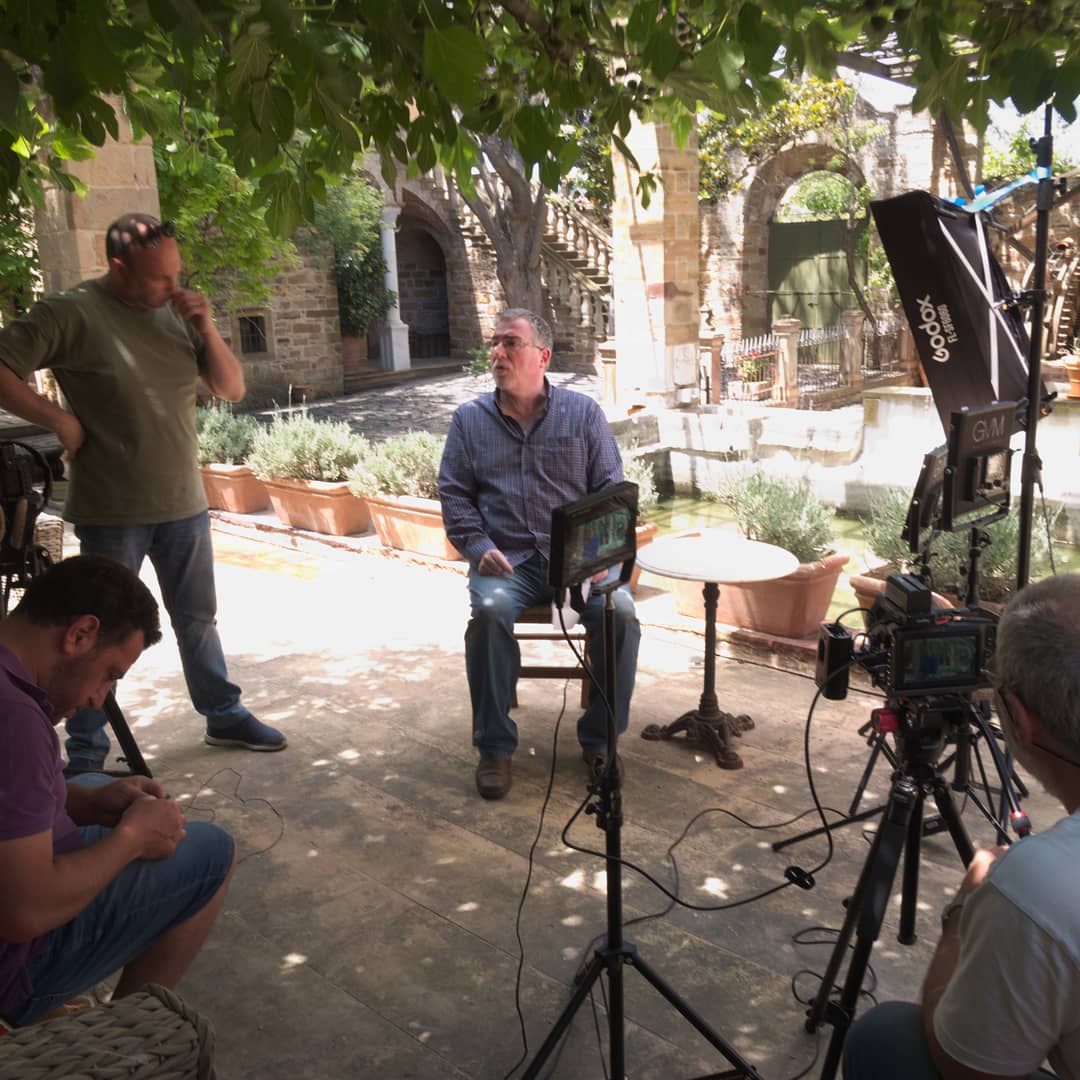studiofocus's tweet photo. Στο Αντρουανικω #FILMING #Documentary #camera #chios https://t.co/YwxW4SM8mP