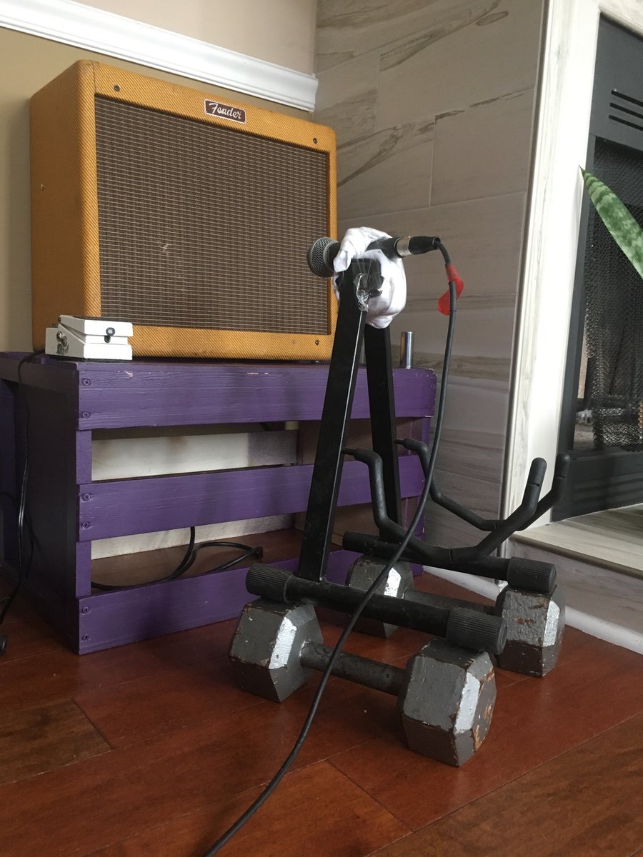 Charlie Abbott tweet media