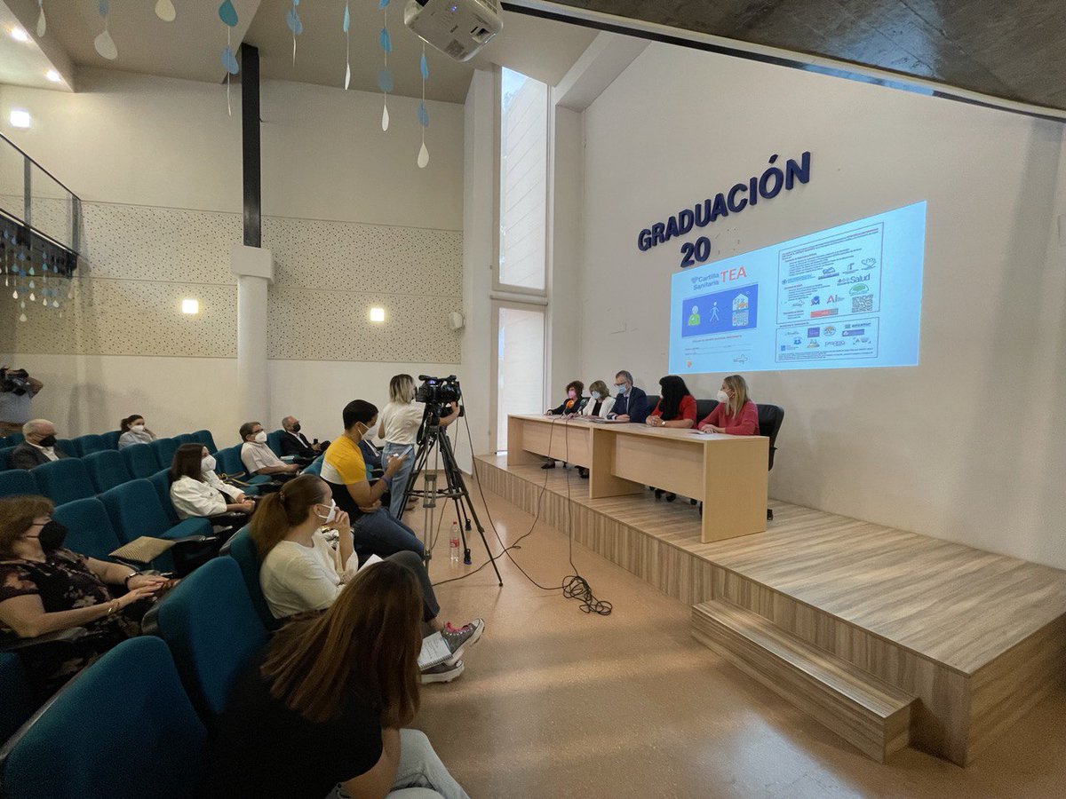 Educarm's tweet photo. 🥳 Presentamos un programa de atención integral especializada a las personas con #TEA.

💳 Los alumnos con necesidades educativas especiales serán atendidos de forma prioritaria.

👩‍🏫Gracias a la colaboración entre instituciones educativas y sanitarias👩‍⚕️

https://t.co/pA2CJgX3Wh https://t.co/MlZHZQ9XIe
