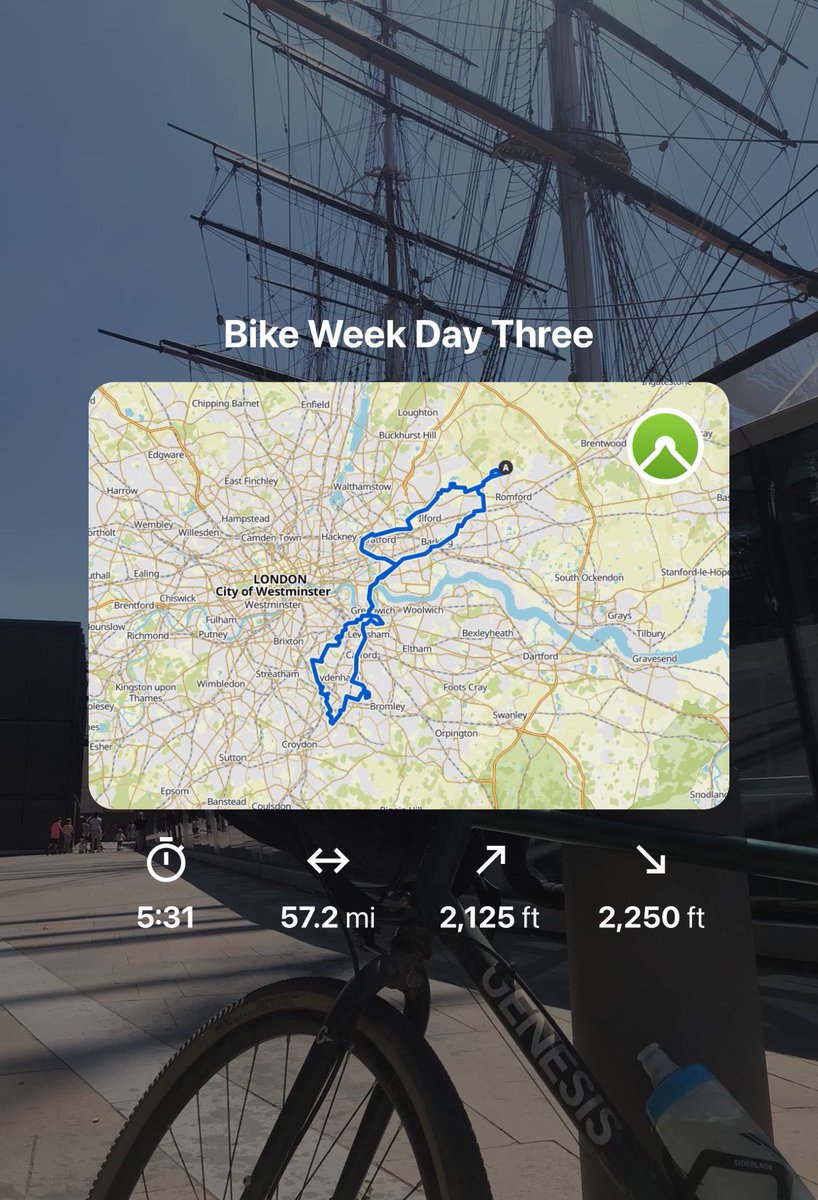 MikeHewsonPhoto's tweet photo. A nice half century ride for day 3 of Bike Week! A lovely tour of the parks of South East London with dinosaurs! #7daysofcycling https://t.co/q7fmcSnTSR