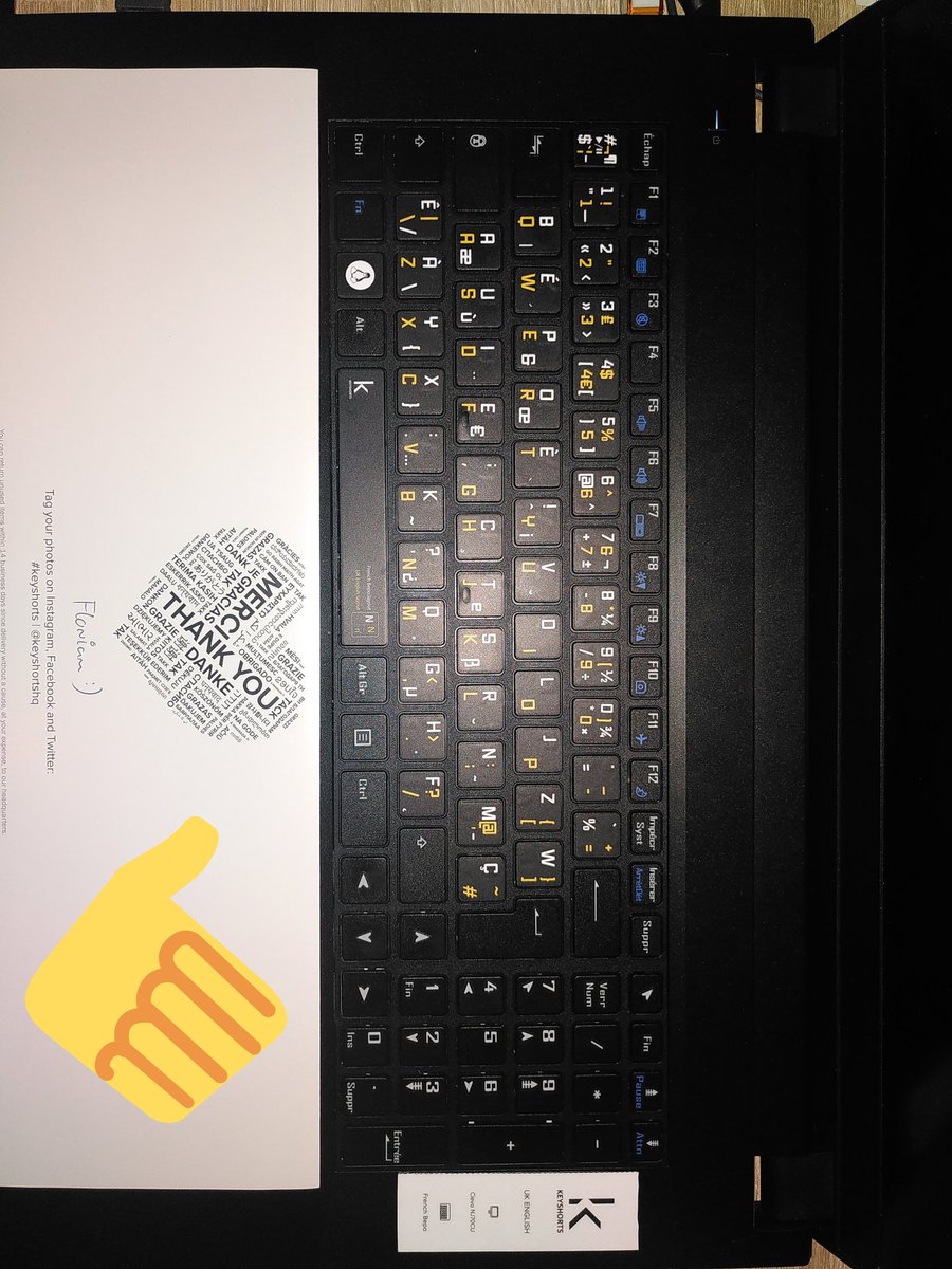 otourly's tweet image. Et moi aussi j'ai un nouveau clavier, avec Tux en plus ! Merci #keyshorts