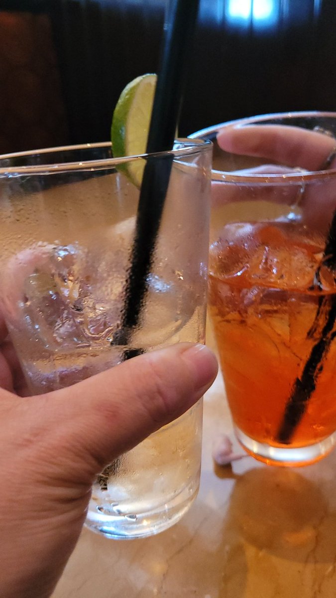 Munecavalerio's tweet photo. Celebrating My Son's i wish I had. Eating out and cheers 🥂 Our Boys to @BTS_twt & #BTSArmy
May we always stick together and may we live in the moment.
#Butter1onHot100 #RollingUpToFesta #BreakTheButter https://t.co/hmpXsnLEX3