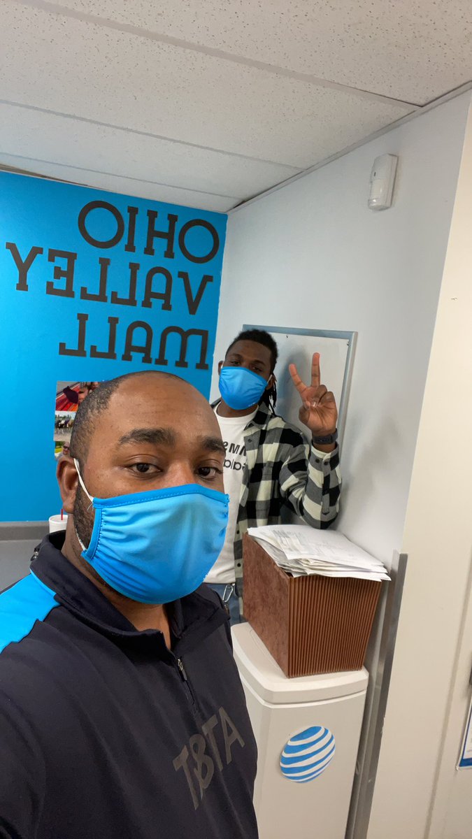 Getting settled into my new home at Ohio Valley Mall!  @AttLeak <a href="/Matt__Rash/">Matt Rash</a> <a href="/kuhn3/">Kevin Kuhn</a> @Shawn6222 <a href="/DoerflerTaylor/">Taylor Doerfler 👩🏻‍💻</a> <a href="/Franco_lindsey2/">Lindsey Franco</a> <a href="/JeffBjb292/">Jeff Brown</a>