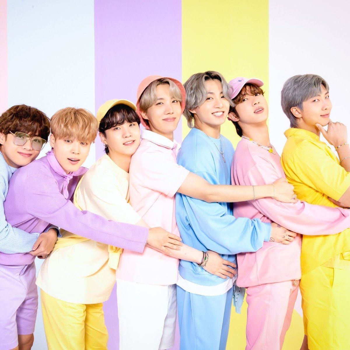 GoldenkookCGV's tweet photo. 예쁨💜 https://t.co/8c4hA4NGoW