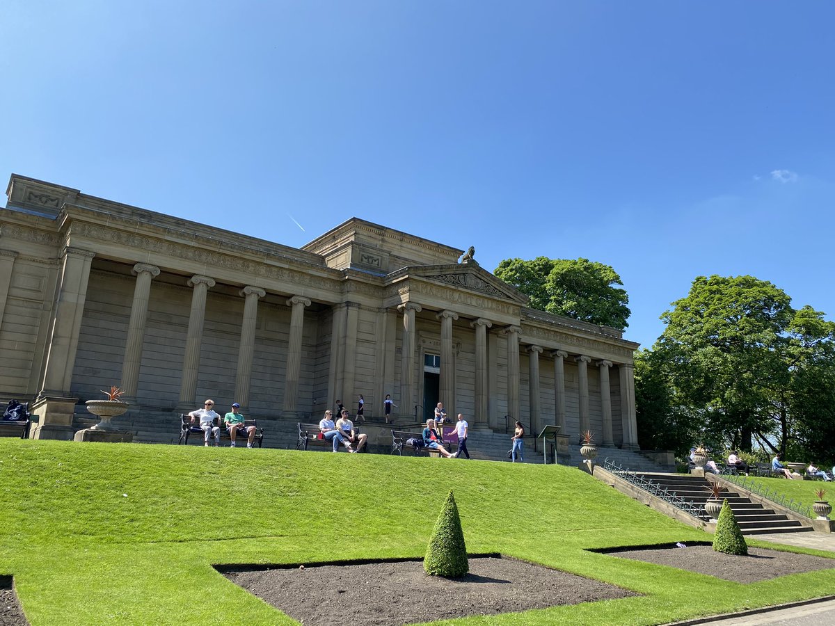 maria_shinn's tweet photo. Summertime in Sheffield surprisingly nice and great history including beautiful parks. Can see why the students love it @sheffielduni #sheffieldsummer #withtheboy #britishsummertime @SuzanneCulshaw these@may be familiar places to you too 🙂 https://t.co/u3DMx38Zb5