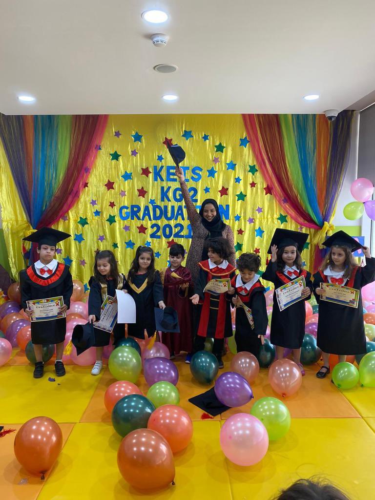 key_qatar's tweet photo. Kindergarten Graduation Day. KG 2 - Section A, B, C, D, E. #qatar #graduation #graduation #education #school #BackToSchool #AmericanCurriculum #admissionsopen https://t.co/3vlEk58UzM