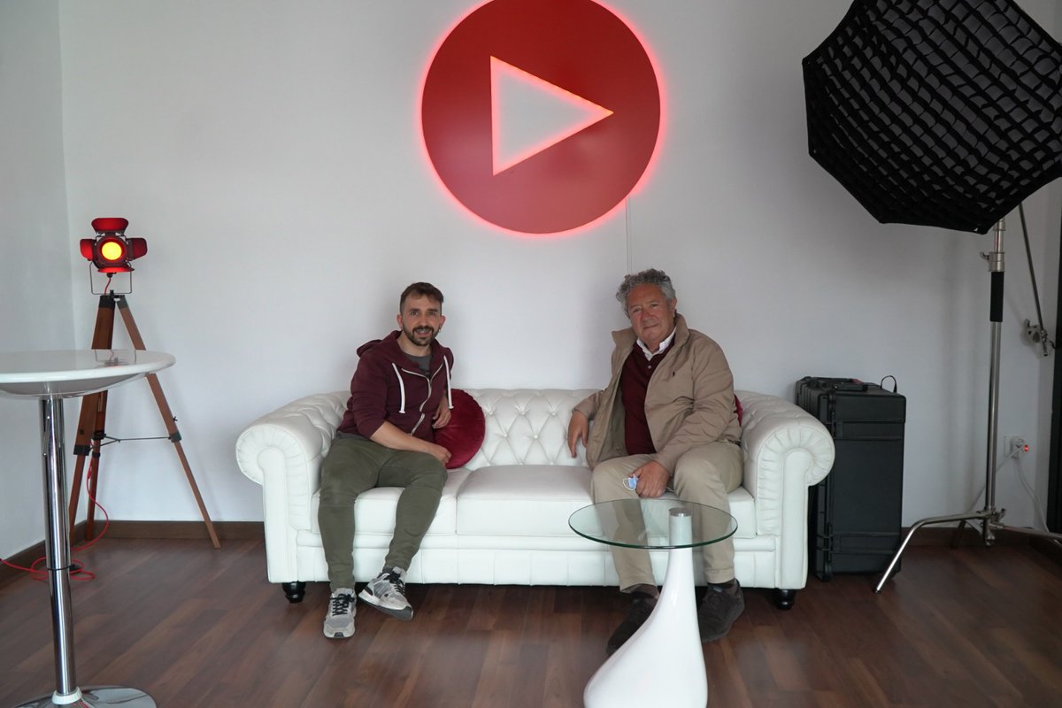 Es un placer tener tanto talento en nuestras instalaciones! 🎶
Tarde divertida y productiva con Chus Serrano y Pipo Prendes. 👌🏻
¡Nos vemos pronto! 😉