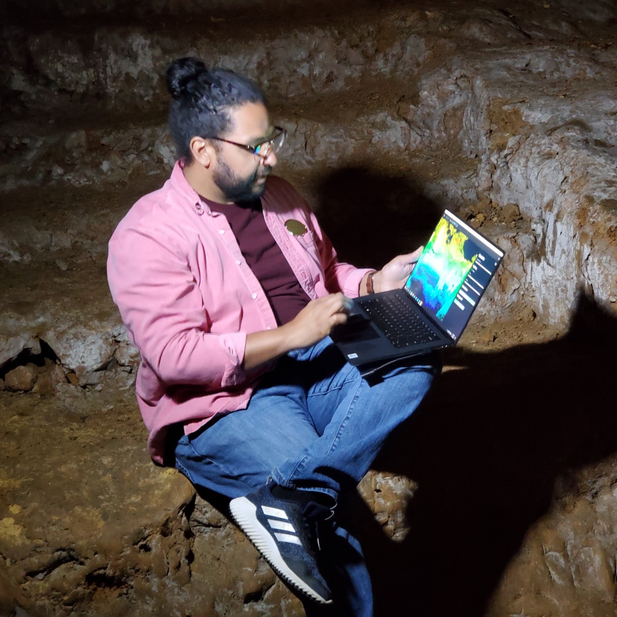 JMU News (@jmunews) on Twitter photo Sneak peek: @boricua_geo of <a href="/JMUGeoDukes/">JMU Geology</a> takes <a href="/WHSVnews/">WHSVnews</a> into <a href="/GrandCaverns/">Grand Caverns</a> to talk about his exciting new project to map the cave. Watch tonight at 5/6pm! Sneak peek: @boricua_geo of <a href="/JMUGeoDukes/">JMU Geology</a> takes <a href="/WHSVnews/">WHSVnews</a> into <a href="/GrandCaverns/">Grand Caverns</a> to talk about his exciting new project to map the cave. Watch tonight at 5/6pm!