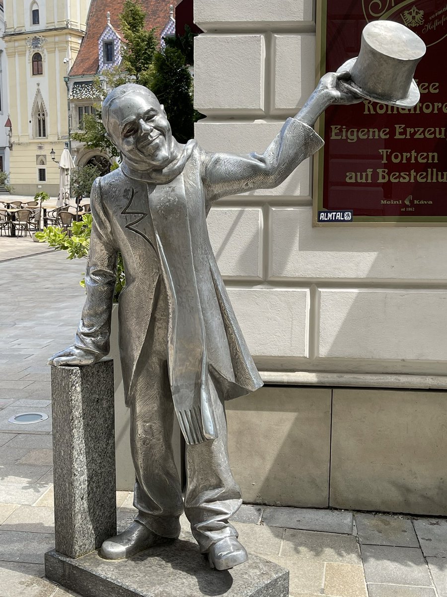 AndyatAuto's tweet photo. Bratislava is an amazing city and I love the art work.  I also enjoy the Slovakian humour; the story I’m told by the locals about the Napoleon Solider is slightly different to the official line; nevertheless the humour of placing outside the French embassy is admirable. https://t.co/AllnwhLDQX