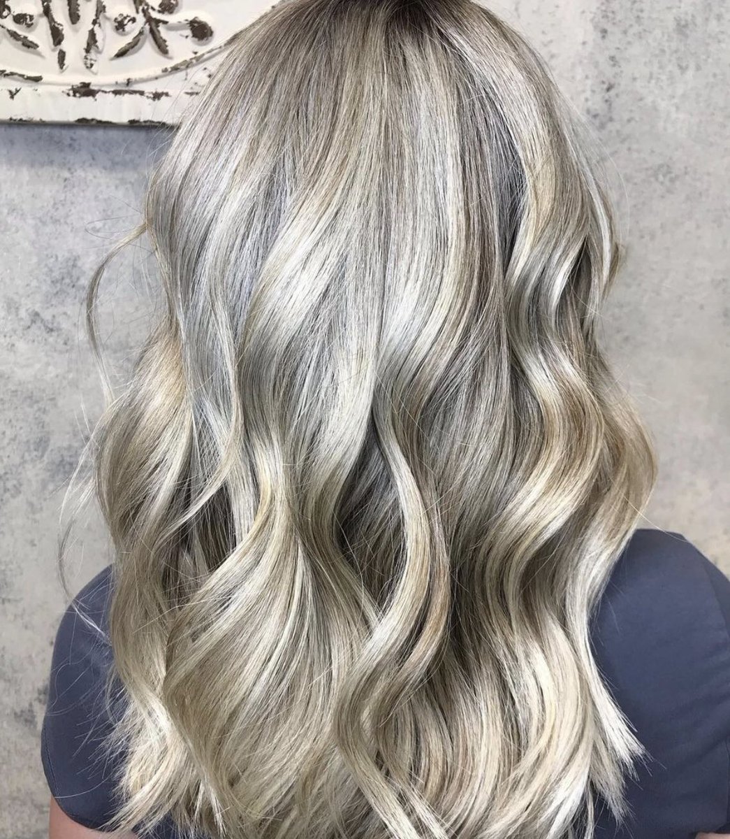 Vanilla Blonde! 🧁 @aveda #avedablonde