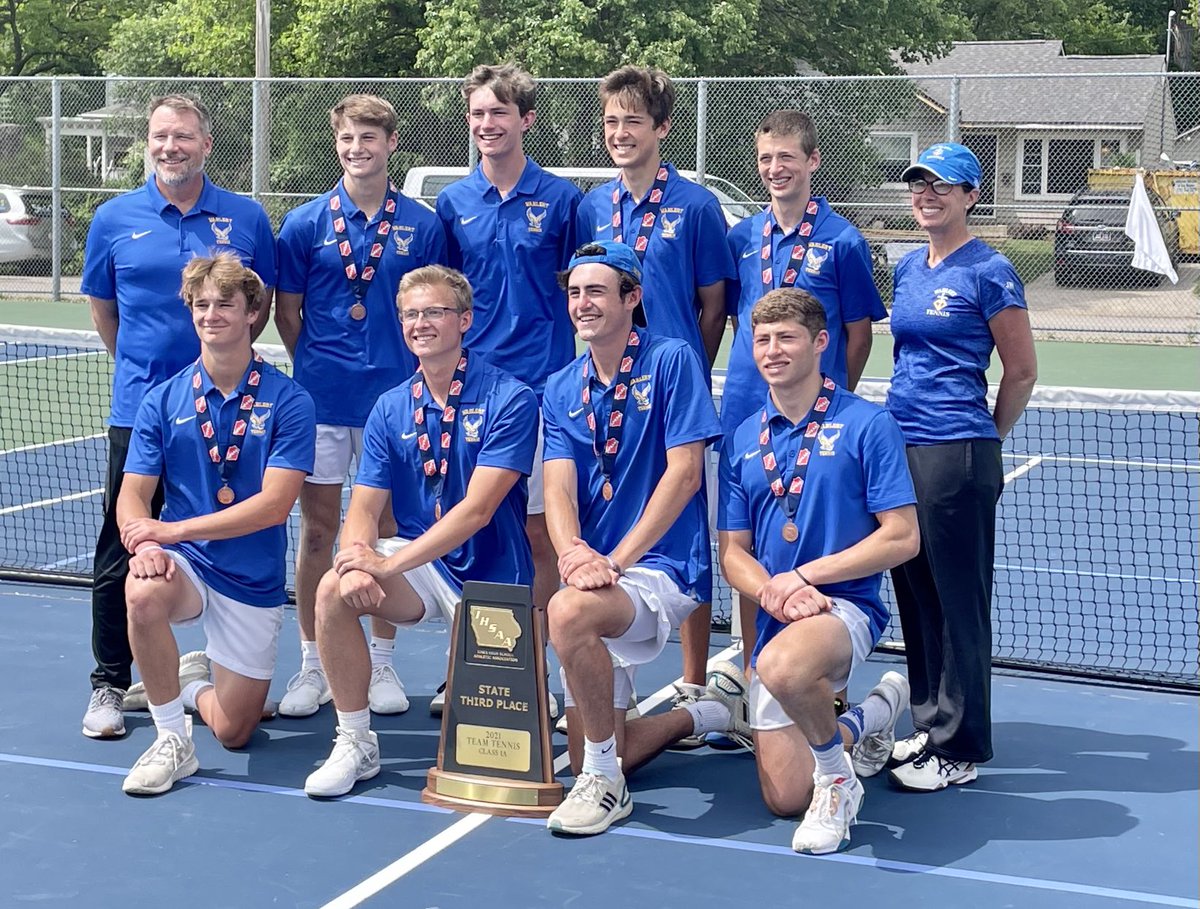 WahlertTennis's tweet photo. Three hour semi final match with Pella resulted in 5-1 loss. But the guys came back and captured 3rd in the State with a 5-2 win over Spencer in the afternoon. Great finish to our season. Shout out to our seniors for great year. ⁦@WCHS_Gleaner⁩ ⁦@iowahstennis⁩ https://t.co/gxVIVlCNrw