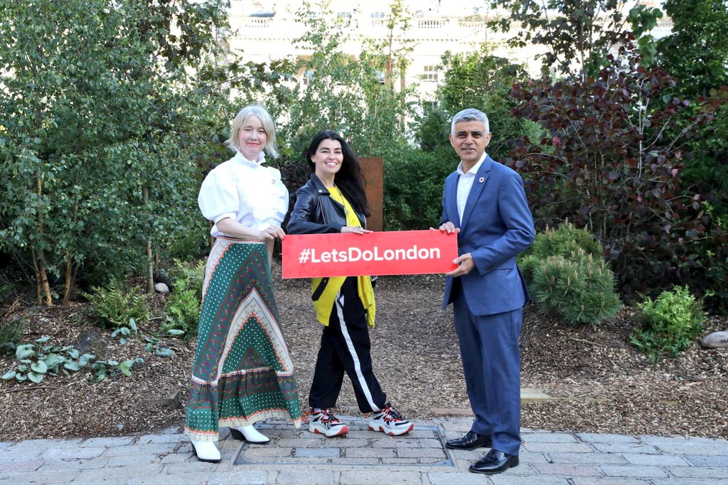 Sadiq Khan tweet media