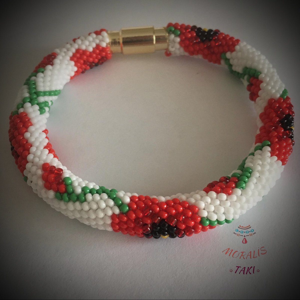 #moralistaki #takitasarim #bileklik #hapishaneişi #hapishaneişikolye #hapishaneişibileklik #örgübileklik #kumboncuk #handmadedesign #bohobracelets #crochetbracelet #crochetjewelry #handmadejewelry #beads #beadedbracelets #hediyelik #handmadebracelets #beadwork #kesfet