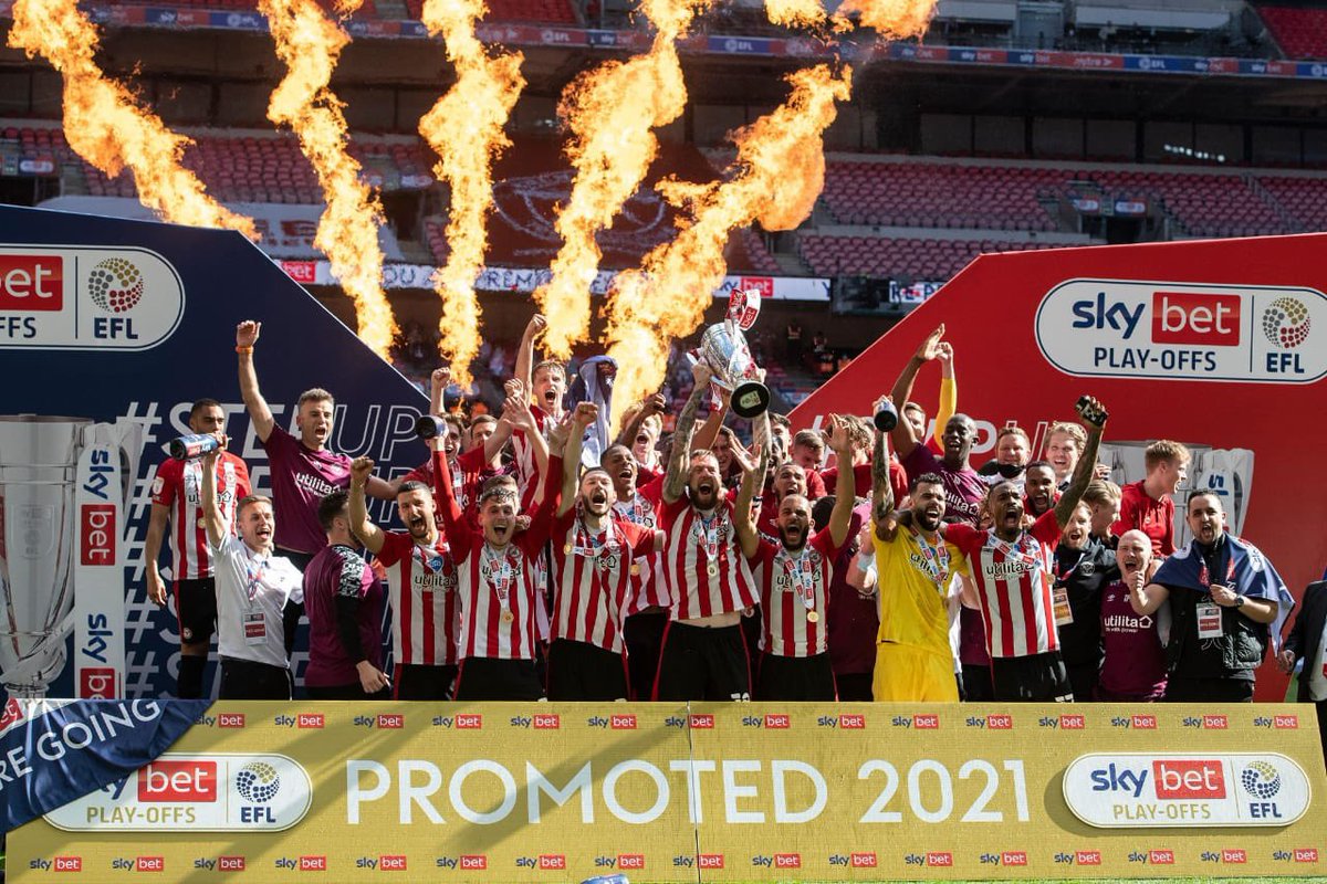 Gutted to miss the last couple months of the season but the boys made it worth while and got the job done. First time Brentford have been in the prem🤪 we did that as a set of staff, players and fans. Special mention to Rob Rowen also.. hope you enjoyed that big man. #Godstiming