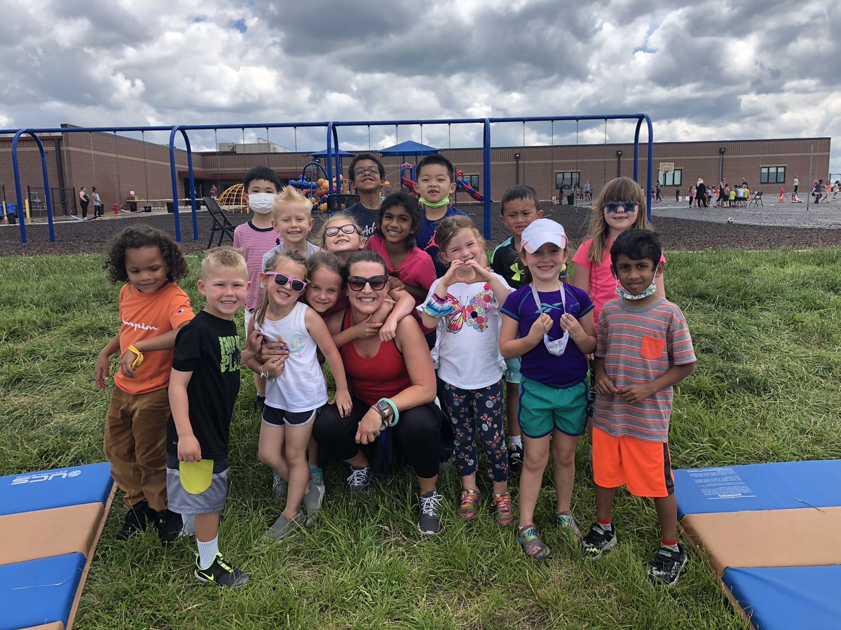 msconcannonbeu's tweet photo. Joy, pure joy! Field Day @BeulahRalphElem was a bright spot in a tough year! Their smiles and giggles were the best! @coachcBEU thank you so much for making this happen! ❤️ These kids deserved this day more than ever before!! #cpsbest #actuallywecan #Kindergarten #fieldday https://t.co/gjstQ9NKkC