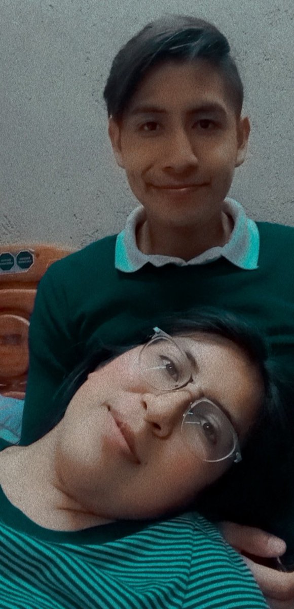 JaylinRebollar's tweet photo. Viendo #LaÚltima Volver al futuro III
Las favoritas de mi amor ❤💙 https://t.co/HjNIoGnbnK