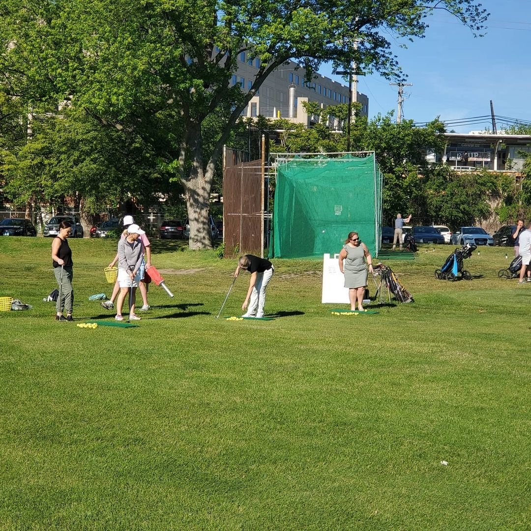 CanalShores's tweet photo. In celebration of @womensgolfday @CanalShores and our partners at @TheGolfPractice hosted a golf clinic this evening.  Following the golf festivities everyone enjoyed tacos and cocktails on our patio. Thanks to all who participated. What a great event! ⛳⛳
#womensgolfday https://t.co/ZXTeoKwOWp