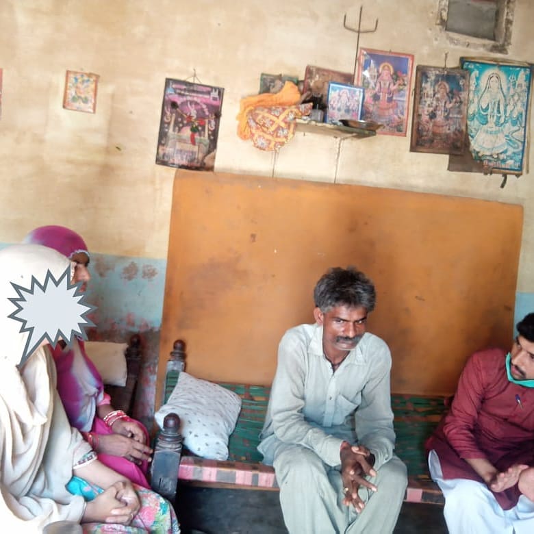 ValueBeings's tweet photo. VHB team met with the Ganga whose daughter has been engaged and she's much worried for her marriage as her husband has left her alone and her son also suffering from Epilepsy disease, and the family is poor and needy.
She has requested all the willing people to help them in, https://t.co/OvIgx6QYug