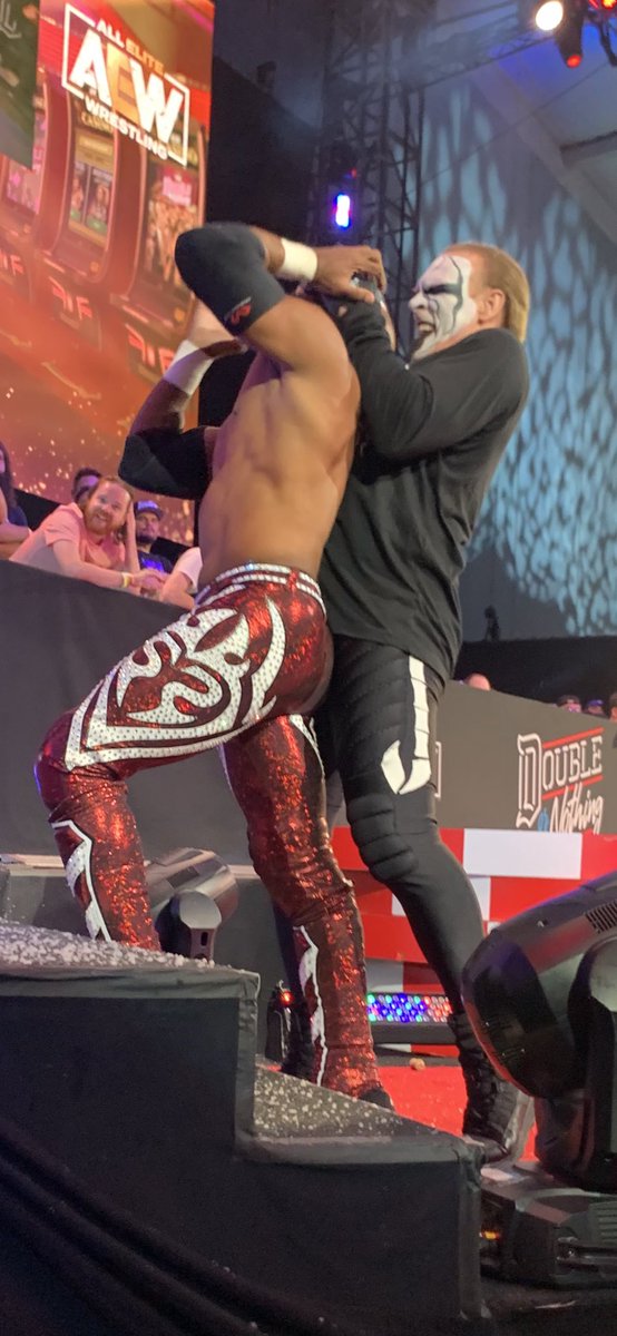 UISProphet's tweet photo. #AEWDoubleOrNothing #AEWDoN  #PictureDump!! https://t.co/vkrpLDpsx9