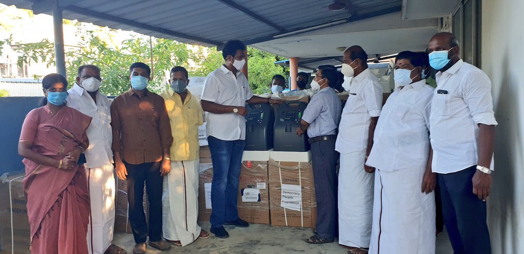 TRBRajaa's tweet photo. We are extremely thankful to #missionoxygen &amp; the untiring folk behind the screen @mtripathi
@mirjamdijkx &amp; my dear caped crusader @Vinod_cc from the US for having delivered 50 #OxygenConcentrators to the #Mannargudi Government Hospital
THANK YOU🙏🏽 
#MannargudiFightsCovid
#TNGovt https://t.co/8nIojS5NoV