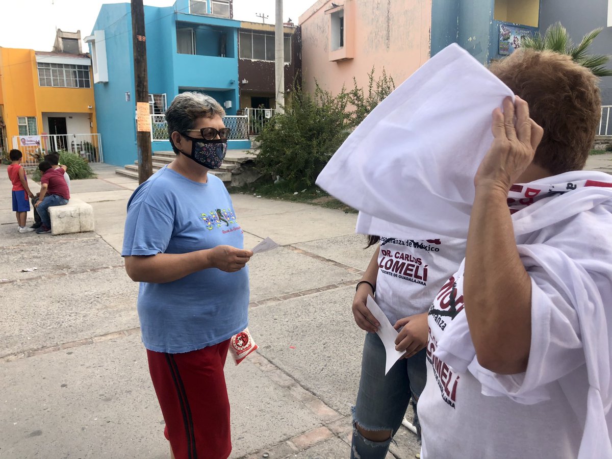 ArisbethArella's tweet photo. El día de hoy invitamos a las personas a el cierre de campaña del Dr. Lomelí que será el día de mañana en el Dto.14! 🤛🏻🤗
#votalomeli #morena #4t #lomeli https://t.co/kiwul6pPOO