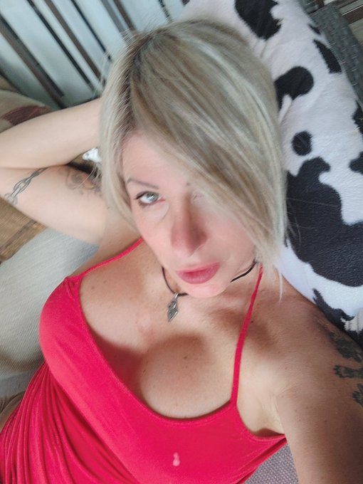 Hey Las Vegas, I'm back. And for all of you that want me I'll be back to work an available for session<a href="/tag/throwback"class="tags"><span>#throwback</span></a><a href="/tag/awards"class="tags"><span>#awards</span></a><a href="/tag/avn"class="tags"><span>#avn</span></a>