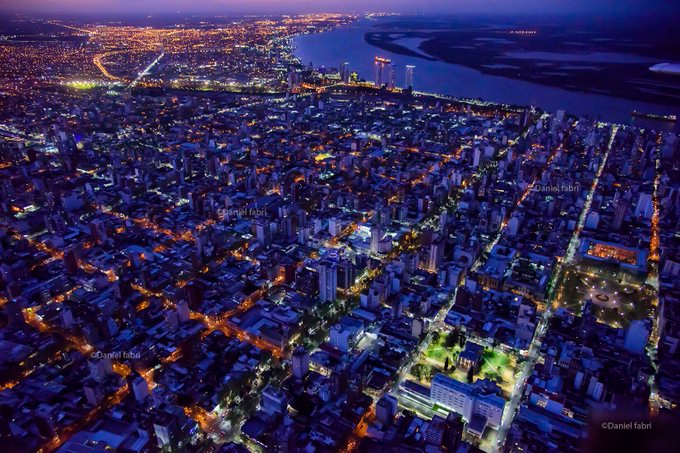 AidaBSanchez's tweet photo. «Y ahí estás Rosario, sos el sol Rosario
Porque aún no pudiendo abrazarte
Te siento igual»  

🎶https://t.co/0huPcYMk2J 🎶

📷@DanielAirNight #Rosario #RíoParaná https://t.co/0Lj3ER8EFF