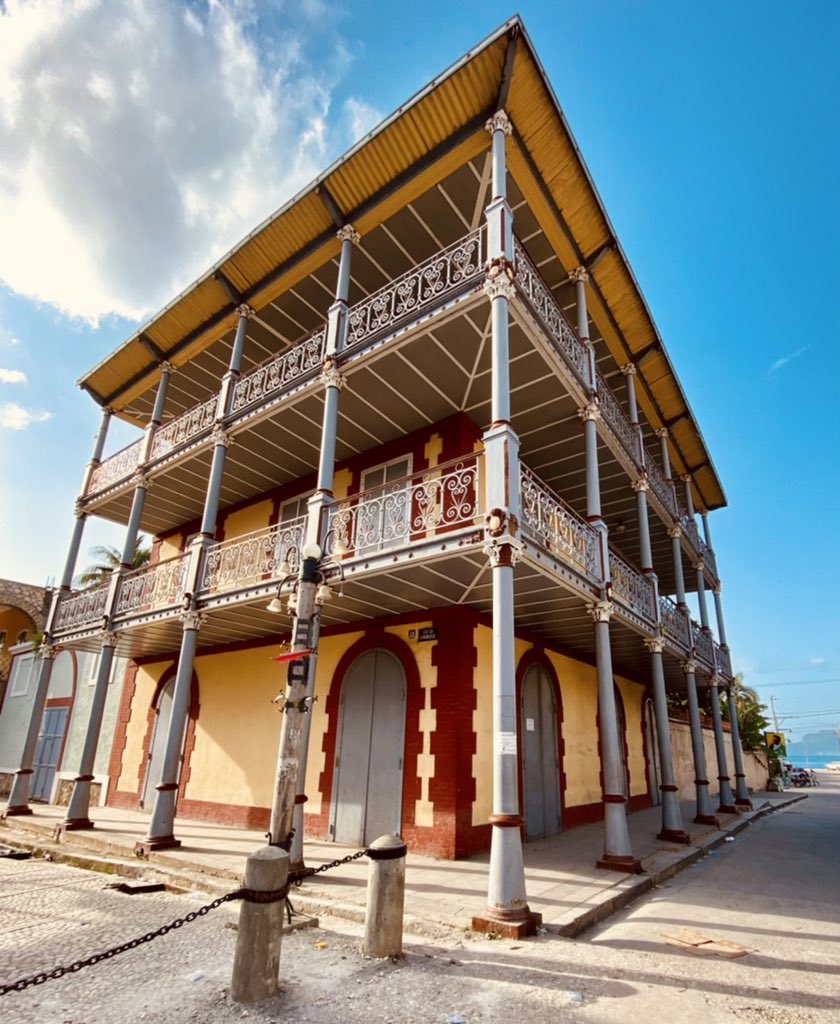 Maison Boucard 

.⁣
.⁣
.⁣
#haiti #haitianart #jacmel #beautiful #caribbean #music #vibekreyol #antiquity #love #haïti #haitians #haiti🇭🇹 #jacmel #haitianbelike #architecturephotos #welcometohaiti #travel #haitianartist #photography #architecture_view #visithaiti #art