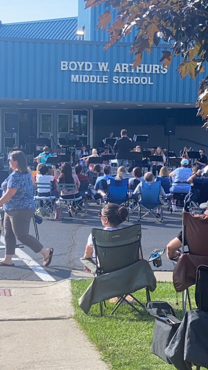 amstweets2's tweet photo. It’s a beautiful night for the middle school band concert! https://t.co/r8oWqSg6we