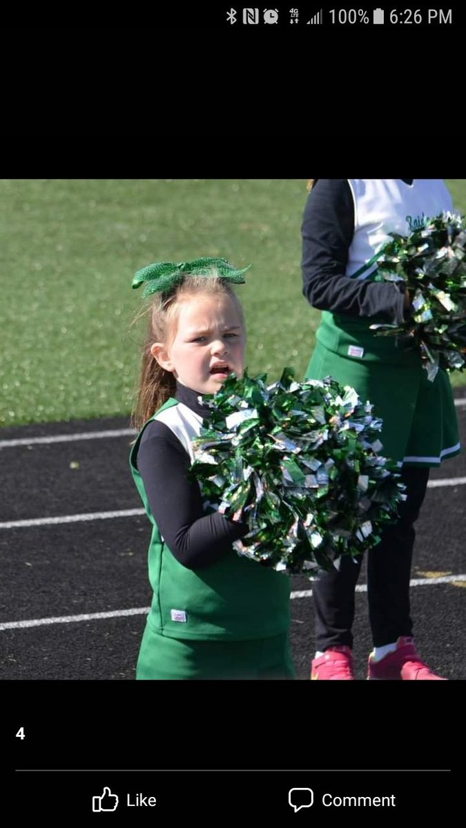 Today this little girl's hard work paid off as she became a third generation Columbia Raider Varsity Cheerleader! Super proud of you sis!
Looking so forward to Friday night lights again!💚📣🏈