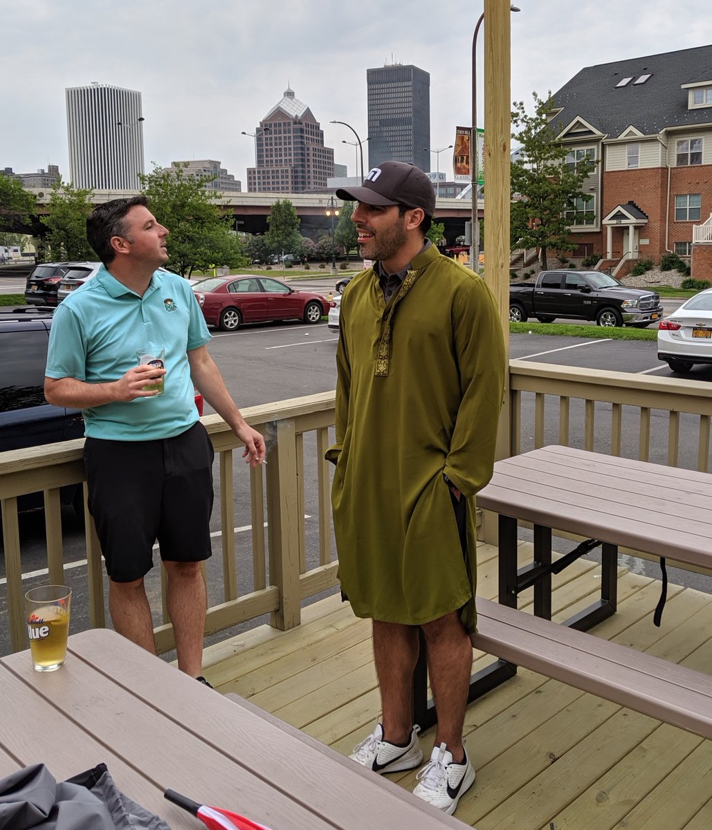 TheGLOpen's tweet photo. Also @thespiceisrite5 rocking one of my favorite green(ish) jackets(ish) ever given out #GLOpen https://t.co/Gmn4M1RNpI