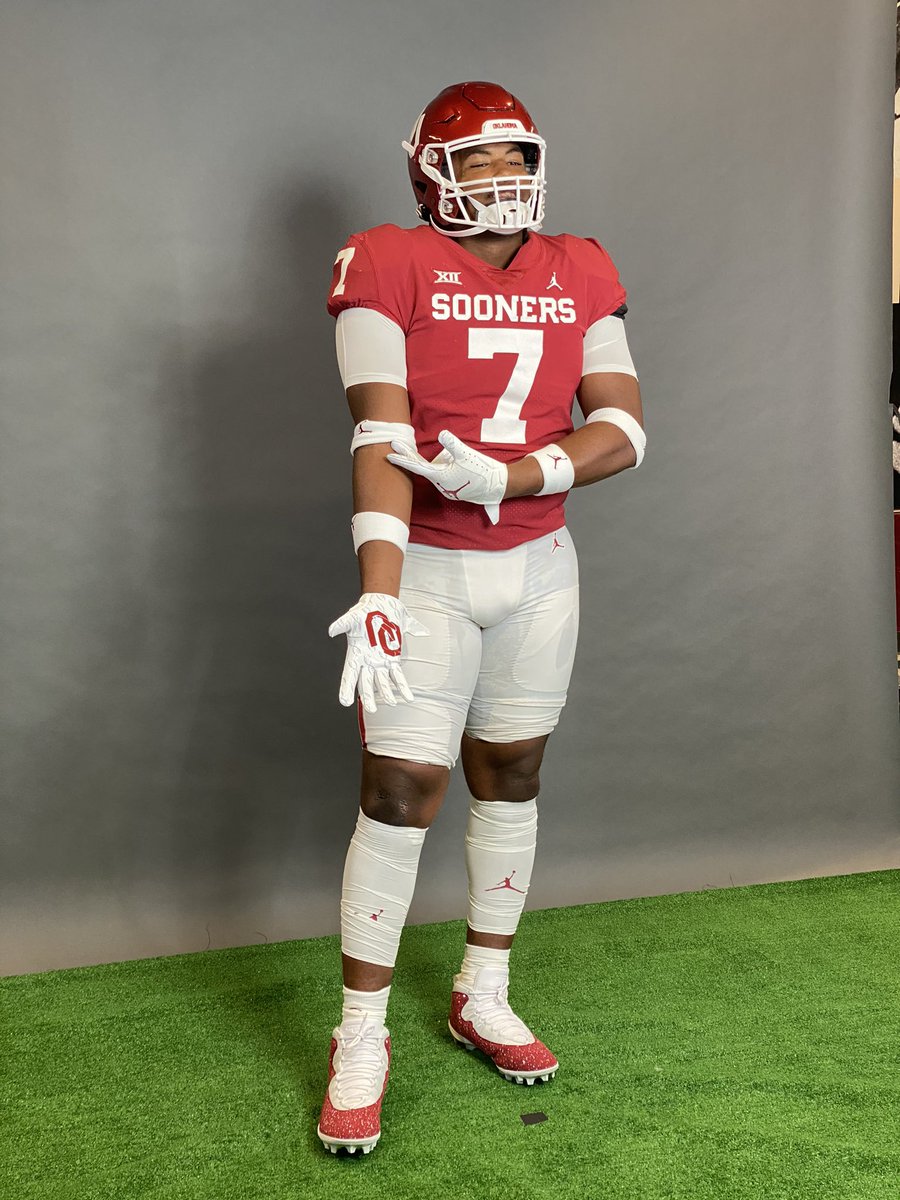 ChrisDMac10's tweet image. Boomer! #OuDNA #SpeedD