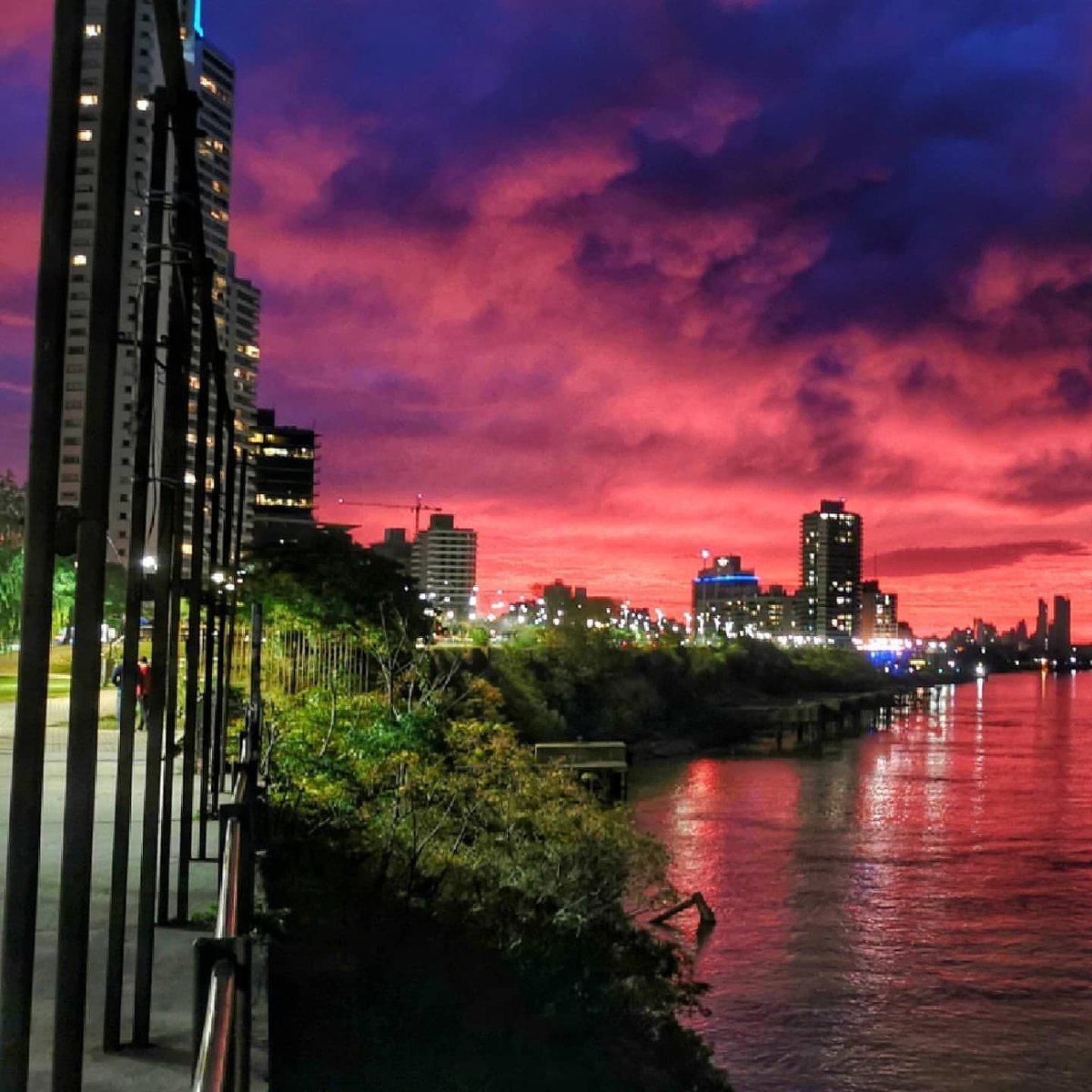 Rosariociudadok's tweet image. ATARDECER DE HOY

Ya está Rosario 

@ernestbornai