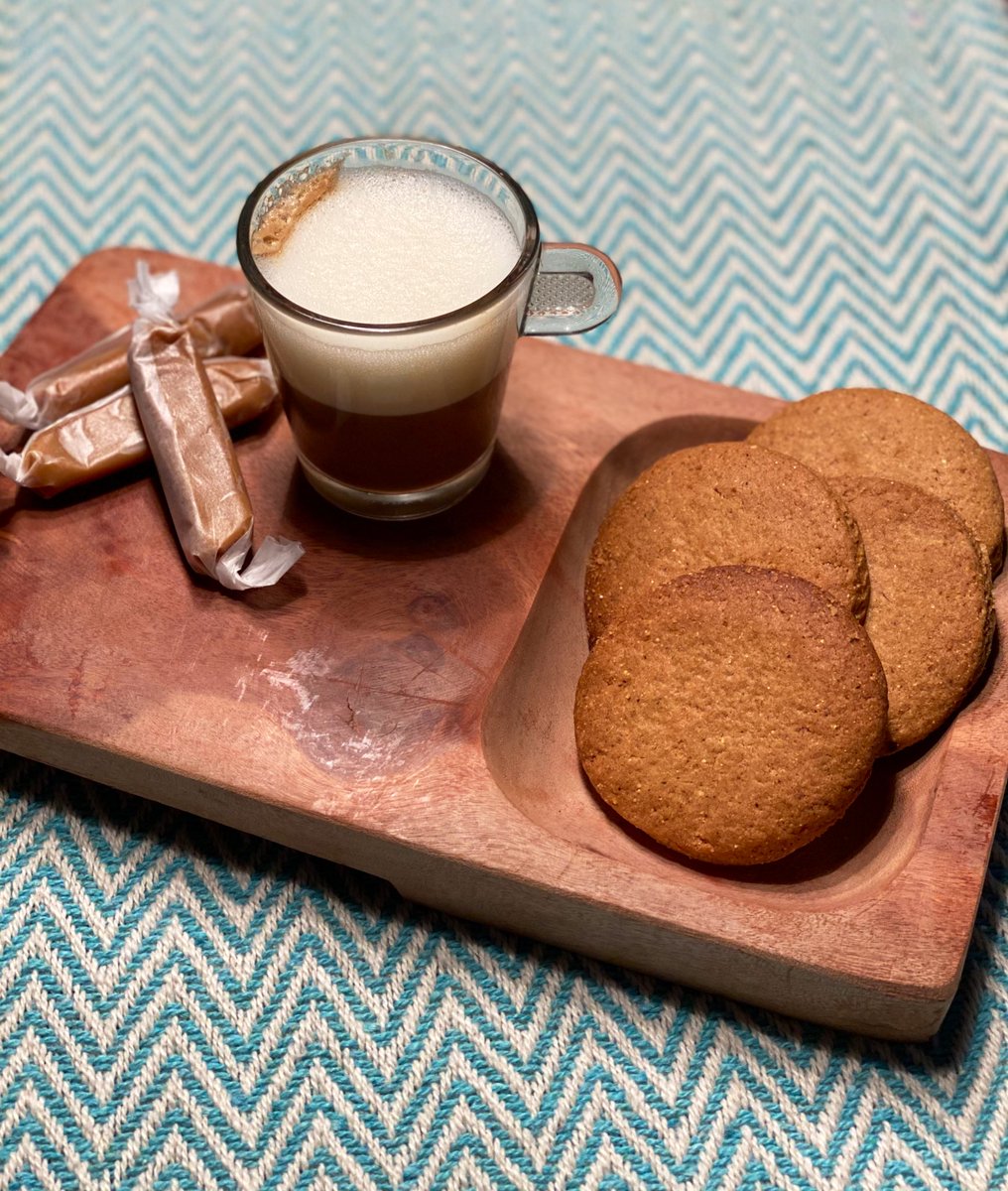 Cappuccino de Rompope &amp; galletas de Pinole <a href="/cotija2gonzalez/">Queso Cotija Dos González</a> #snacktime #nuevoproducto #tienesqueprobarlas #consumelocal