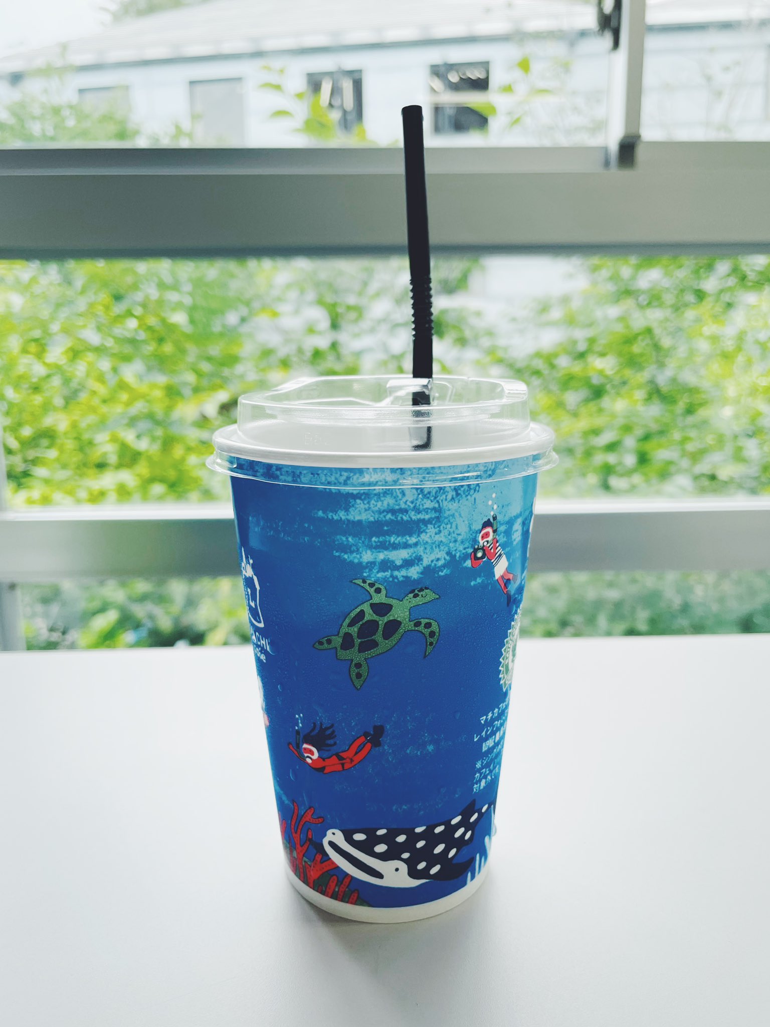 O Xrhsths しかお 京都精華大学 Sto Twitter しかお コンビニコーヒー をよく買うのだけど そのたびにでるプラゴミに罪悪感を持ってたです ひさびさにローソンで買ったら 紙カップになっててちょっと嬉しい イラストもかわゆですー T Co Wtev4firyd