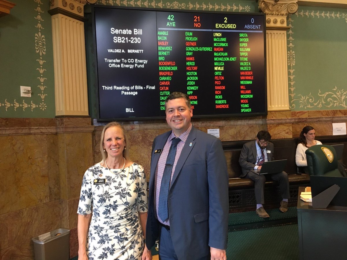 TraceyBernett's tweet photo. SB21-230 passed! $40M stimulus bill for renewable energy and energy efficiency projects! #coleg #copolitics https://t.co/sCllUIci9k
