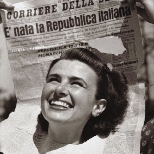 robertadebei's tweet image. Buona #festadellaRepubblica italiana 
On the 2nd of June 1946 Italy voted to become a #Republic. 
This was also the first nationwide occasion when #Italianwomen exercised their right to vote! #italy #italia #2giugno #festadellarepubblicaitaliana #suffraggiouniversale #vivalitalia