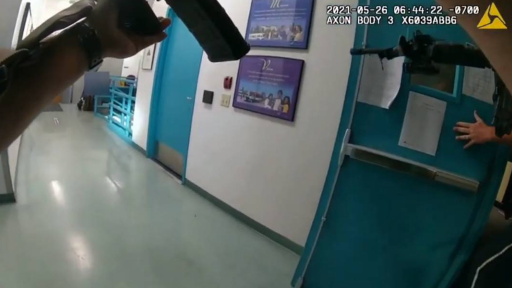 KPIXtv's tweet photo. #SanJose #VTAshooting: @SCCoSheriff releases dramatic body camera footage from @VTA massacre https://t.co/QfSdLlFy7W https://t.co/7BRUo4NmrB