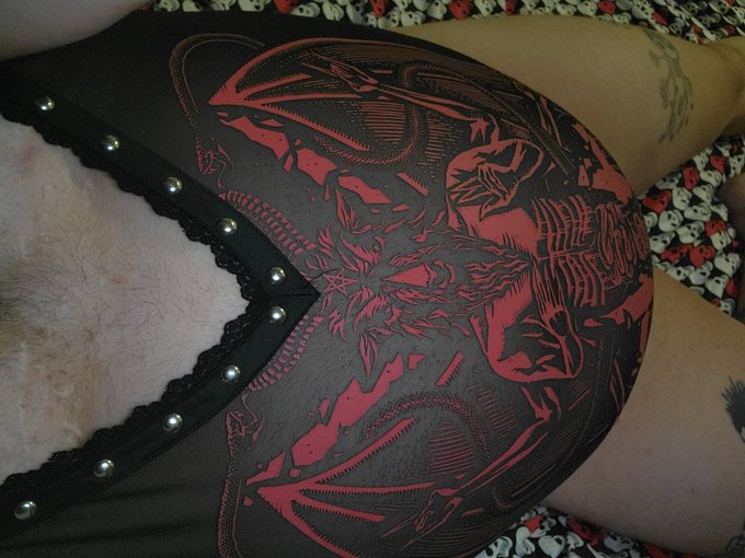 Tummy Tuesday lingerie version😈 https://t.co/cKBoaHT4n7<a href="/tag/tummytuesday"class="tags"><span>#tummytuesday</span></a>