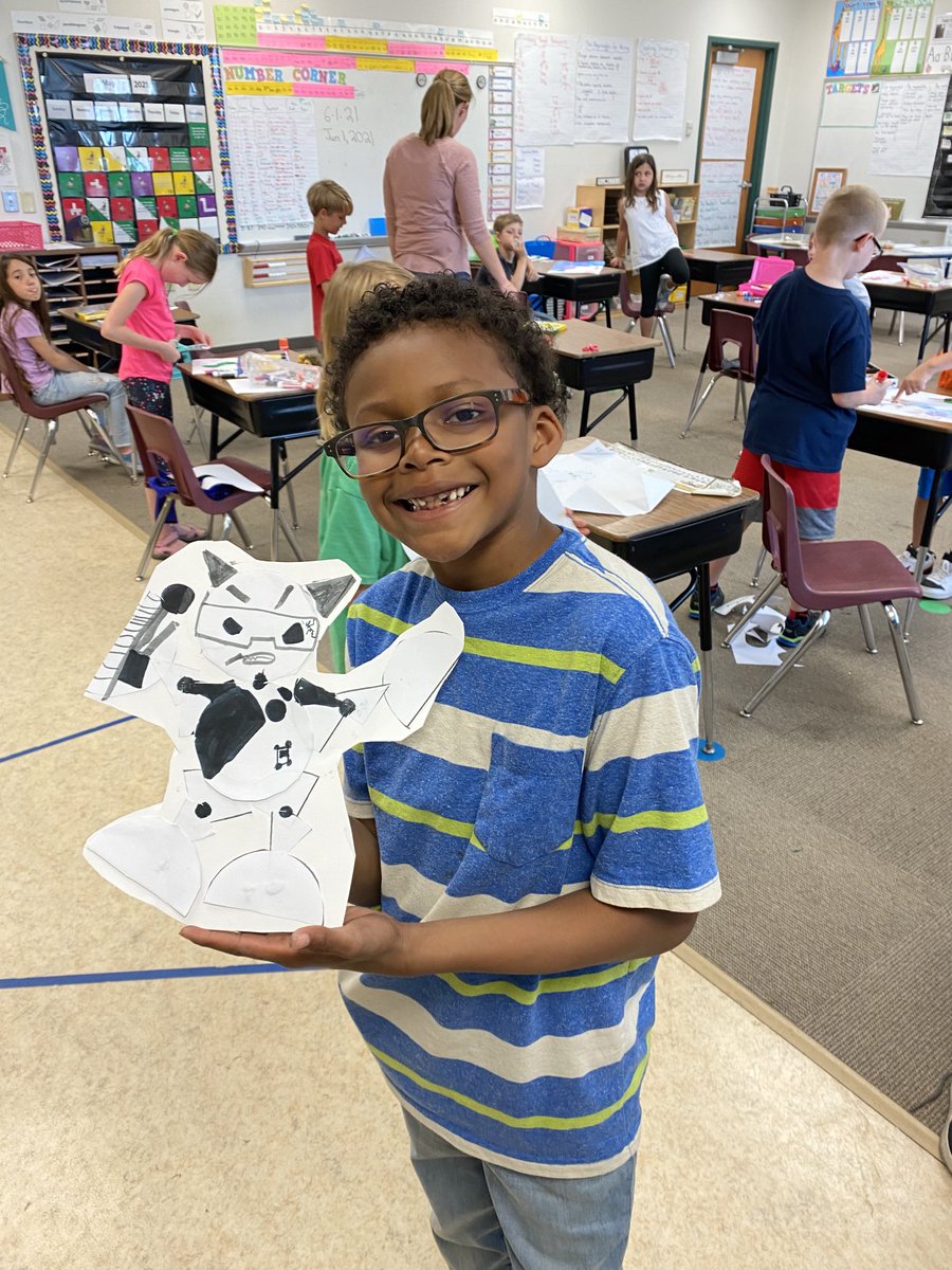 MissSears112's tweet photo. Using fraction pieces to create art! #KSDpride https://t.co/6mJfvZ2jpz