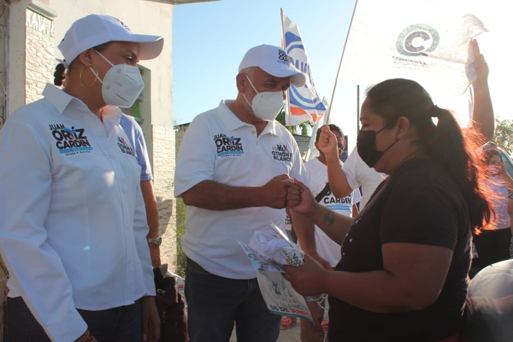Gracias a los vecinos de la colonia #Caribe en Chetumal por su apoyo y confianza; el 6 de junio con su voto, empezaremos a construir un mejor futuro para #OthónPBlanco ¡Vamos por el triunfo! #VotaJuanOrtiz #VaPorOthónPBlanco 
#VaPorQuintanRoo 🔵🔴🟡🟣