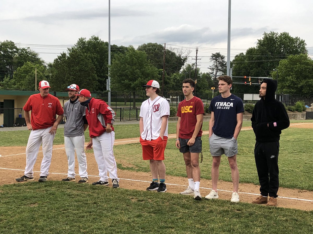 Blazer baseball honored its 2020 seniors as well as the 13 from the class of 2021! Thank you seniors and congratulations! Thank you families and coaches!