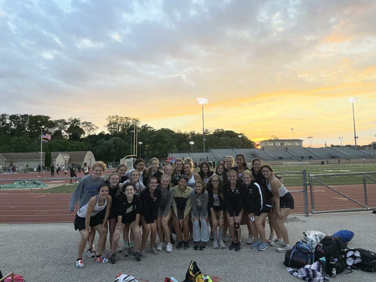 franklingirlstf's tweet image. So proud of this team, first place overall!! Here are the results! milesplit.live/meets/407680