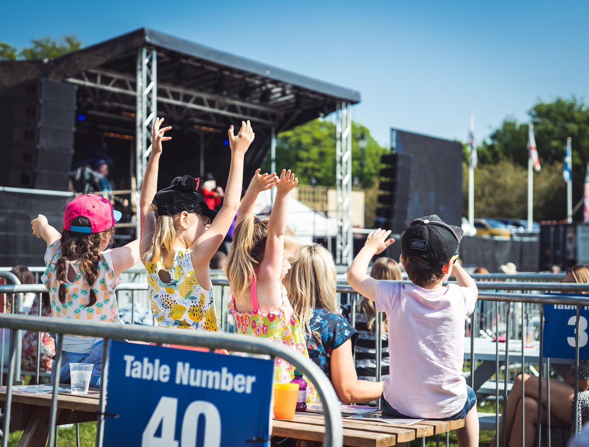 Great to attend The Family Fun Day at Hardwick Hall Hotel to see ISG ‘s brand new ‘Family Feel Good Show’. 
Huge congrats to our amazing cast and production team! Well done!

#HereForCulture #ISG #team #events #eventprofs #dancers #familyentertainment #singers