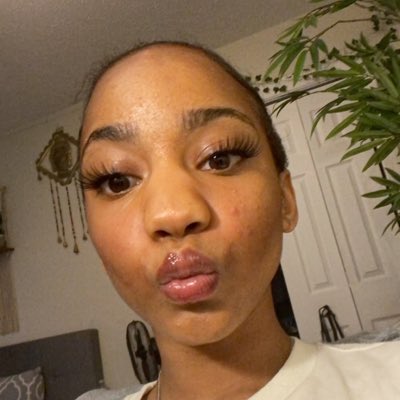 NICKIYA17's tweet photo. #NewProfilePic https://t.co/sJcsKbEWBm
