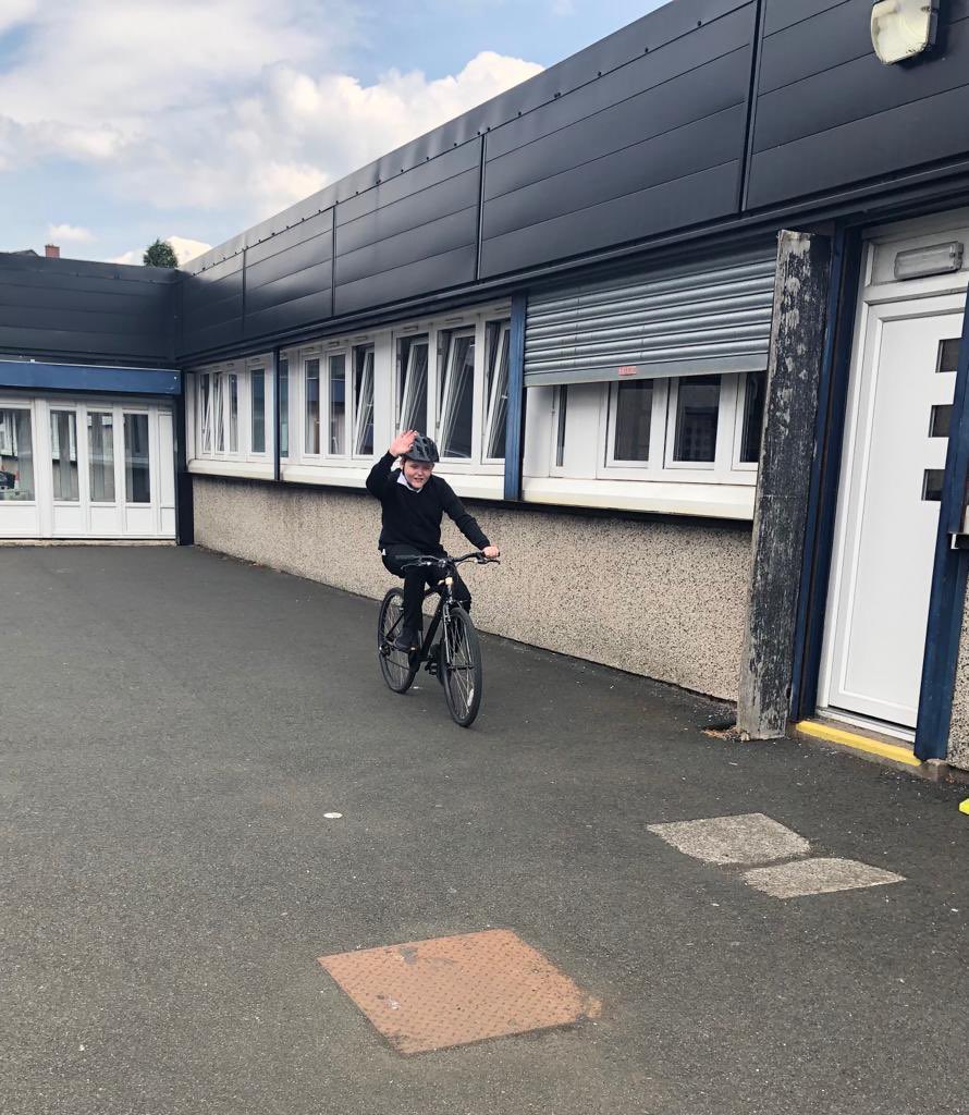 S2 taking time out at PSHE, to focus on mental health <a href="/maureen0207/">Maureen McKenna</a> @ActiveschoolsTM  <a href="/PEPASSGlasgow/">PEPASS Glasgow</a> <a href="/WeAreCyclingUK/">Cycling UK</a> <a href="/ScottishCycling/">Scottish Cycling</a>