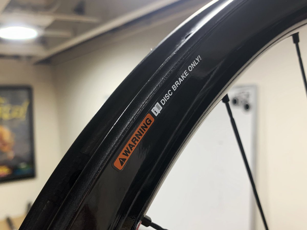 Equipment update! Our men’s &amp; women’s #procycling teams will be switching to disc brakes. We have always been big fans of rim brakes, but the time has come to make the change... Disc brake only from now on! 👍
#cycling
#illuminatethebike
#RideShimano